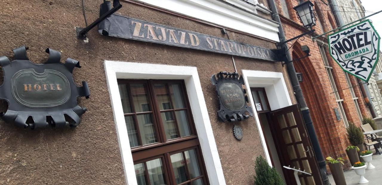 ホテル　グロマダ　トルン Stary Toruń エクステリア 写真